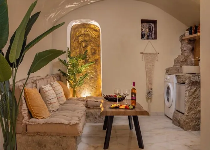 Ethnic Cave Suite